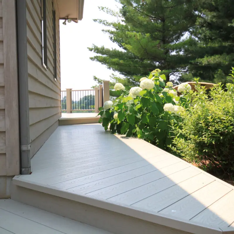 Deck ramp with surrounding greenery