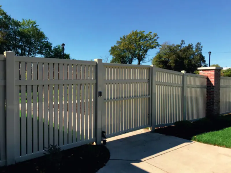 Vinyl privacy fence with gate
